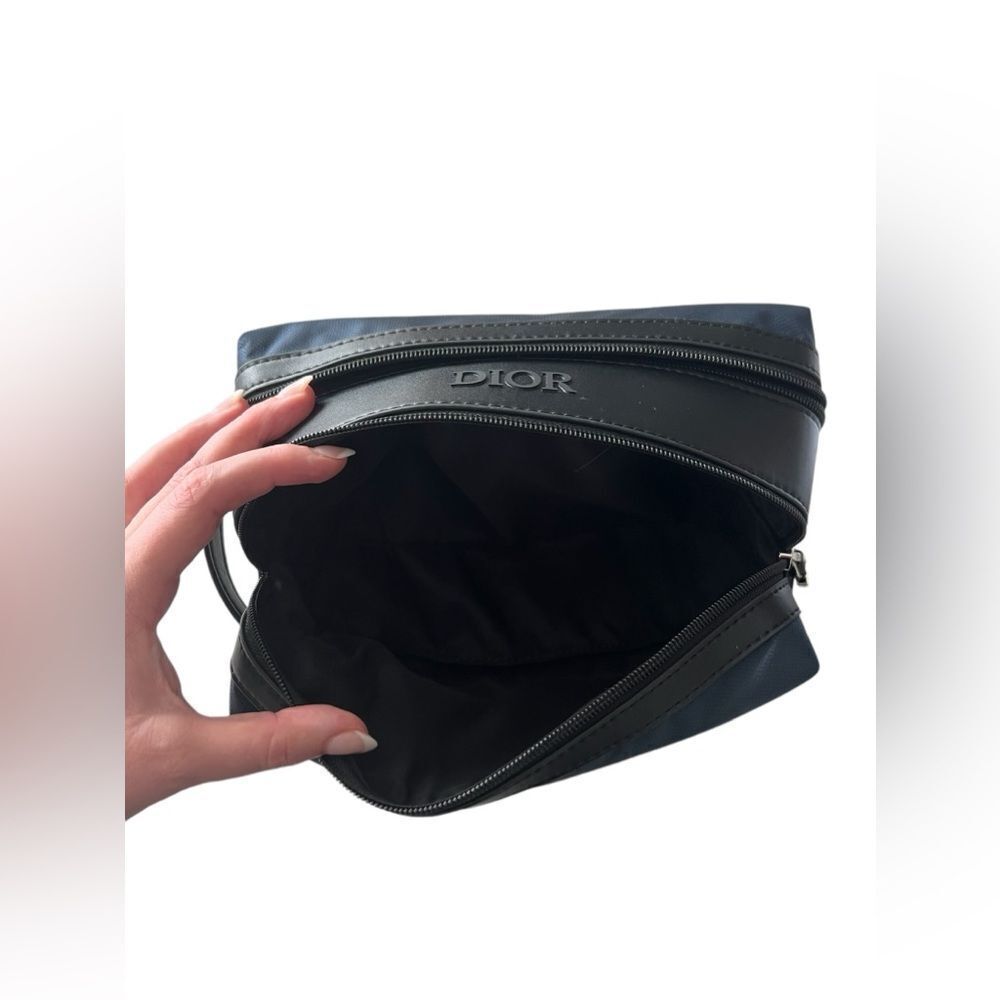 CHRISTIAN DIOR Generic Pouch - Picture 9 of 12